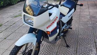 Honda transalp 600 epoca