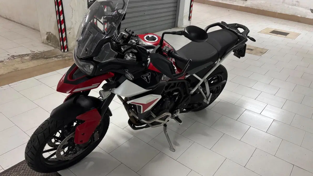 Triumph Tiger 900 GT Aragón Edition (2023 - 24)  (3)