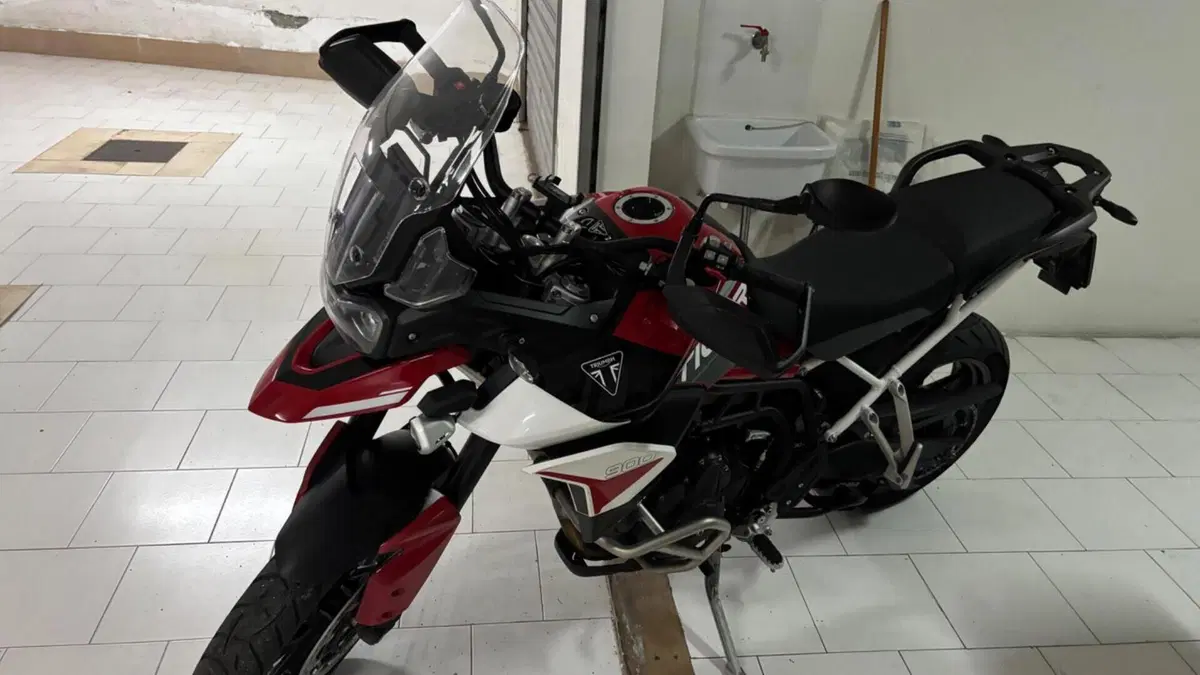 Triumph Tiger 900 GT Aragón Edition (2023 - 24)  (6)