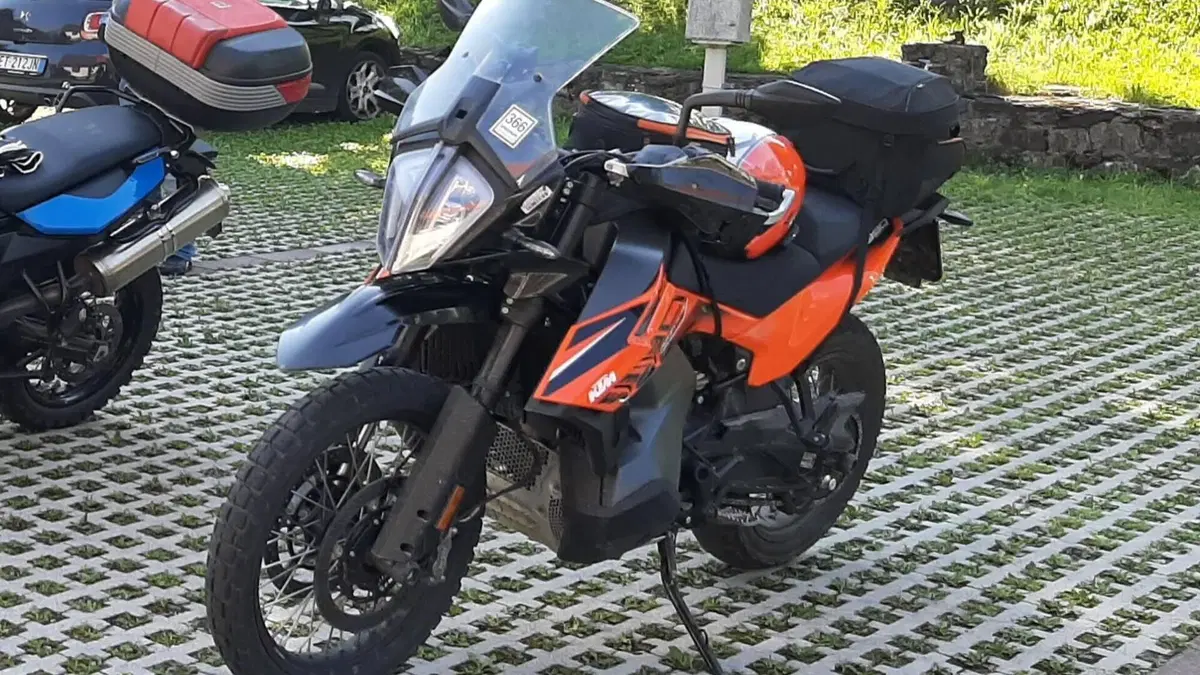 KTM 890 Adventure (2022)  (3)