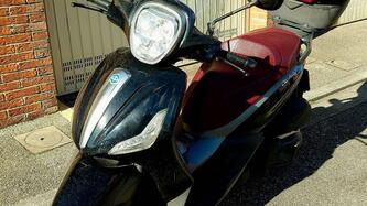 Piaggio Beverly 350 SportTouring ie (2011 - 15) usata