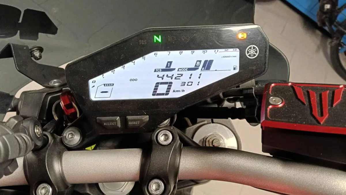 Yamaha MT-09 SP (2018 - 20)  (3)