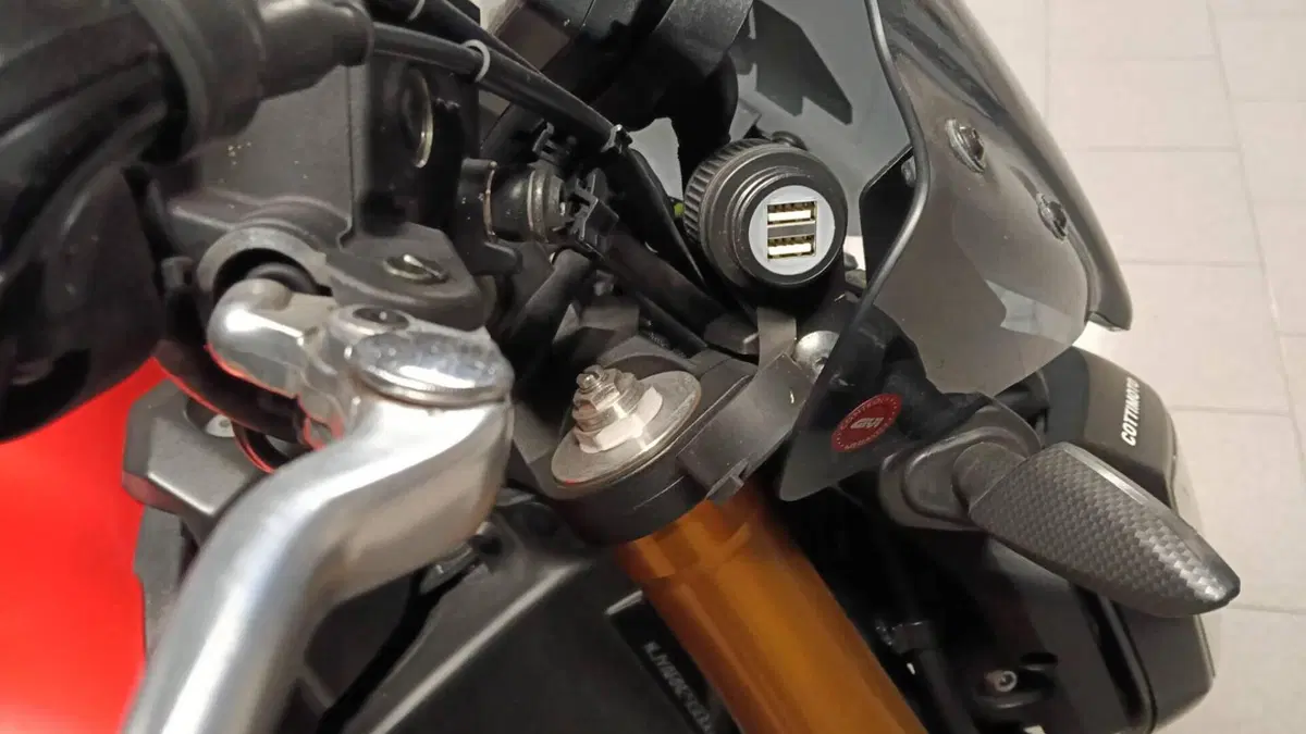 Yamaha MT-09 SP (2018 - 20)  (4)