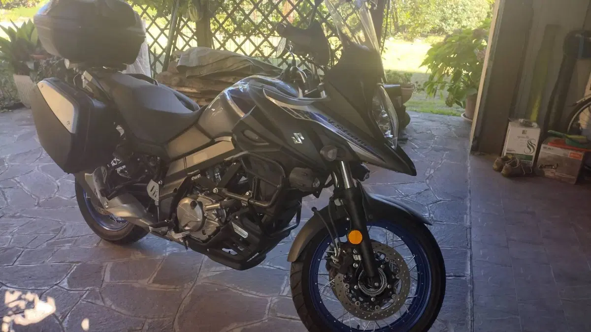 Suzuki V-Strom 650 (2021 - 25)  (2)