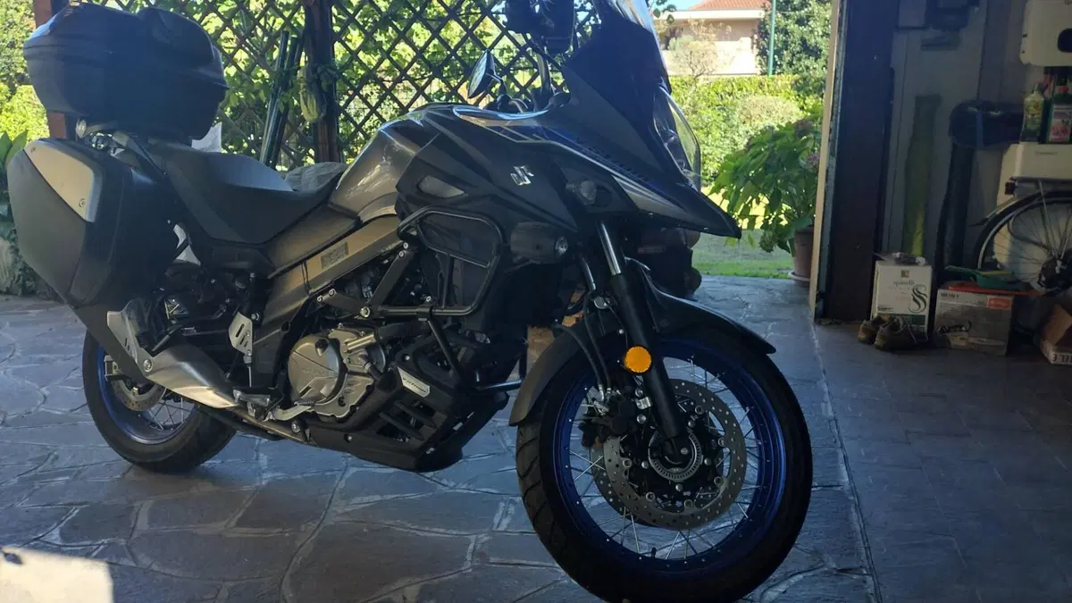 Suzuki V-Strom 650 (2021 - 25)  (8)