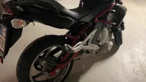 Kawasaki ER-6N (2006 - 09)  (5)