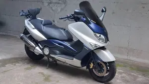 Yamaha T-Max 500 (2004 - 07)  (2)