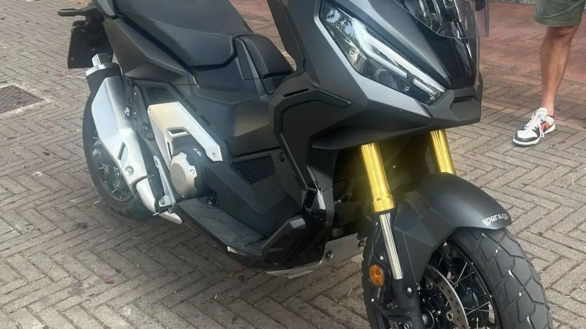 Honda X-ADV 750 DCT (2021 - 24)  (2)