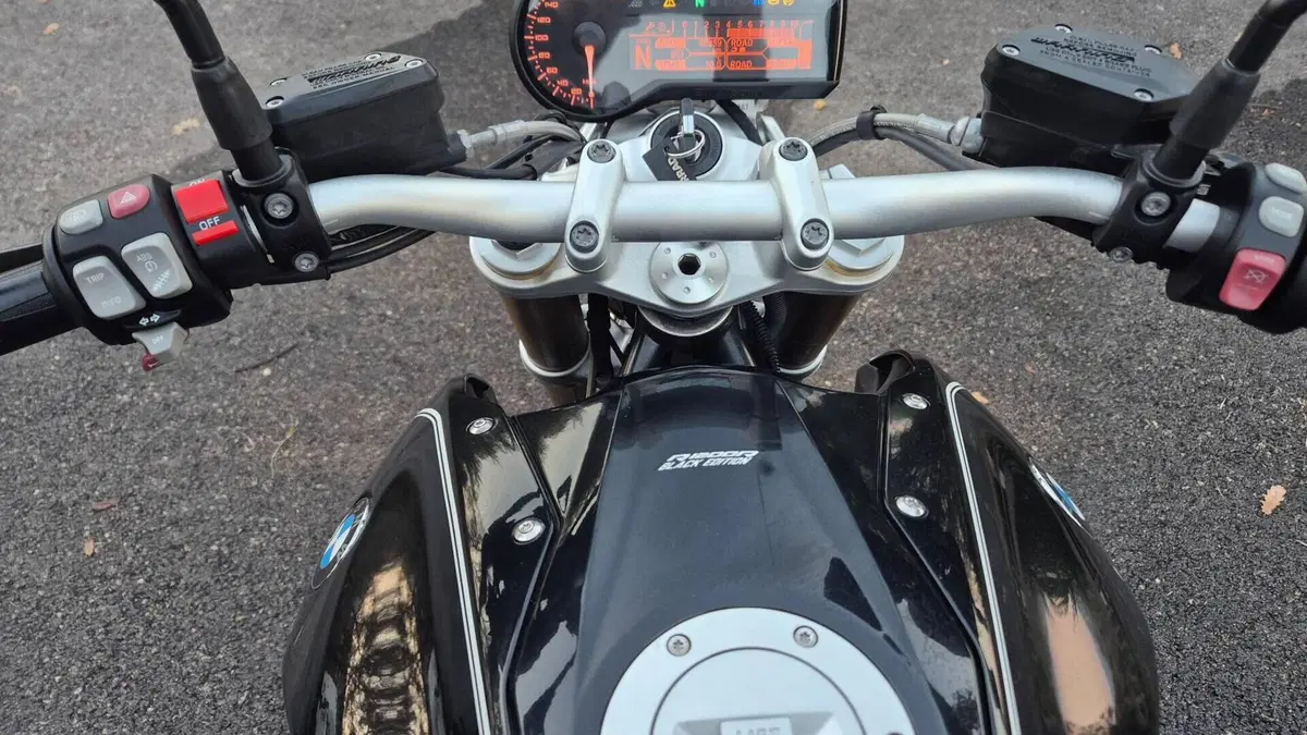 Bmw R 1200 R Black Edition (2017 - 18)  (9)