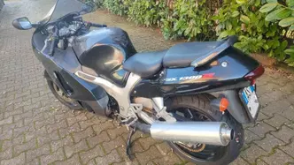 Suzuki GSX 1300 R Hayabusa (1999 - 06) usata