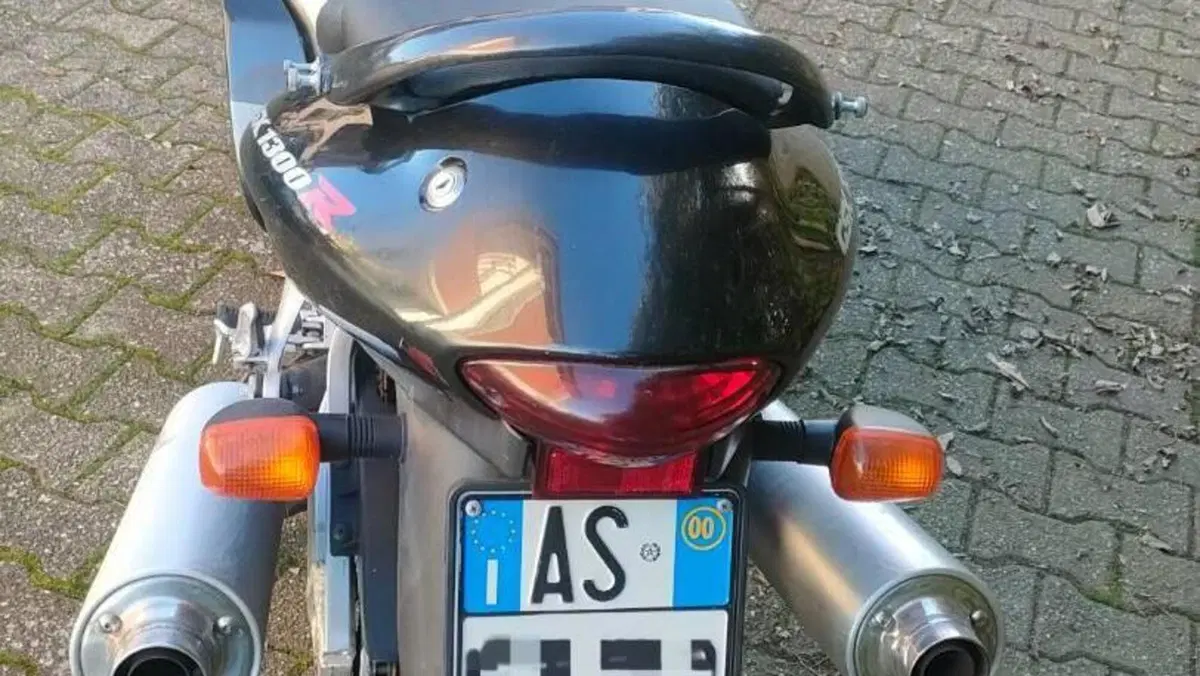 Suzuki GSX 1300 R Hayabusa (1999 - 06)  (2)