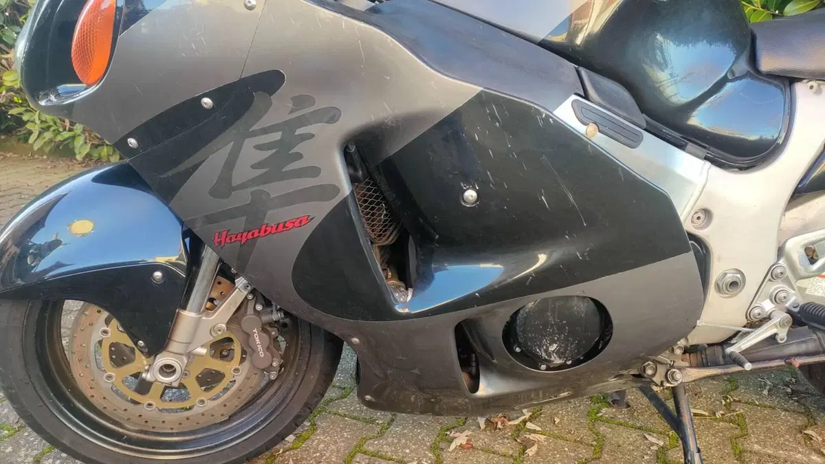 Suzuki GSX 1300 R Hayabusa (1999 - 06)  (7)