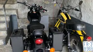 Ducati   (2)