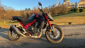Honda CB 750 Hornet (2023 - 24)  (5)