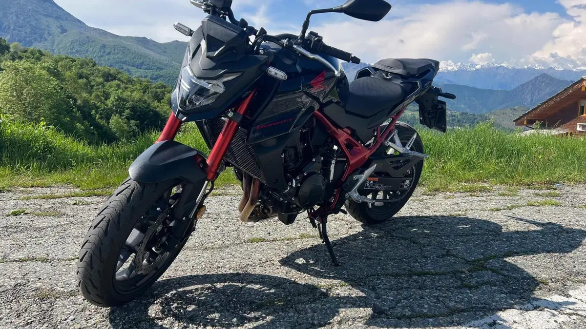 Honda CB 750 Hornet (2023 - 24)  (7)
