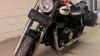 Triumph Speedmaster 865 (2005 - 10) usata