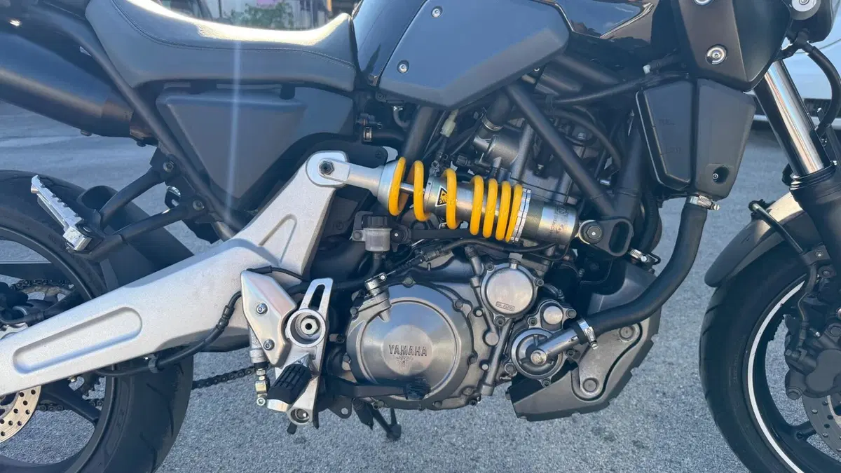 Yamaha MT-03 (2006 - 14)  (3)