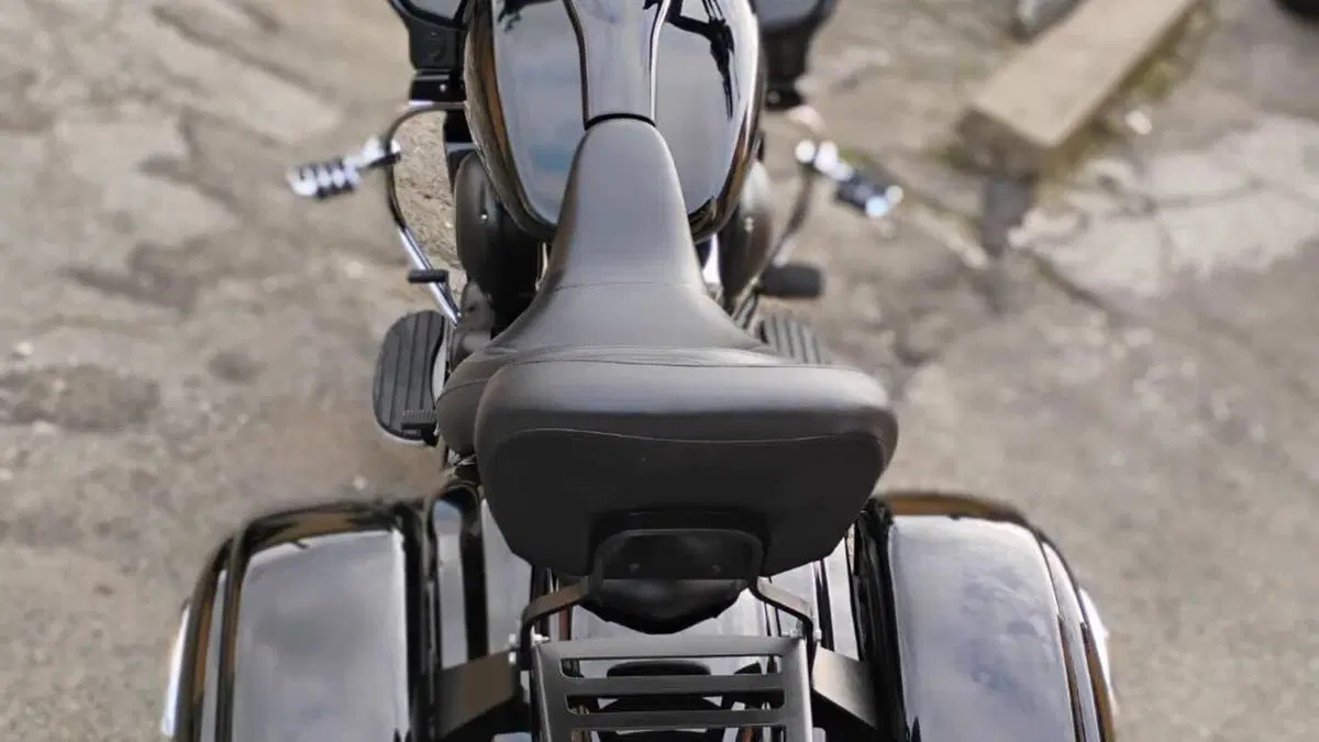 Kawasaki Vulcan VN 1700 Voyager ABS Custom (2011 - 14)  (6)