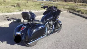 Kawasaki Vulcan VN 1700 Voyager ABS Custom (2011 - 14)  (8)