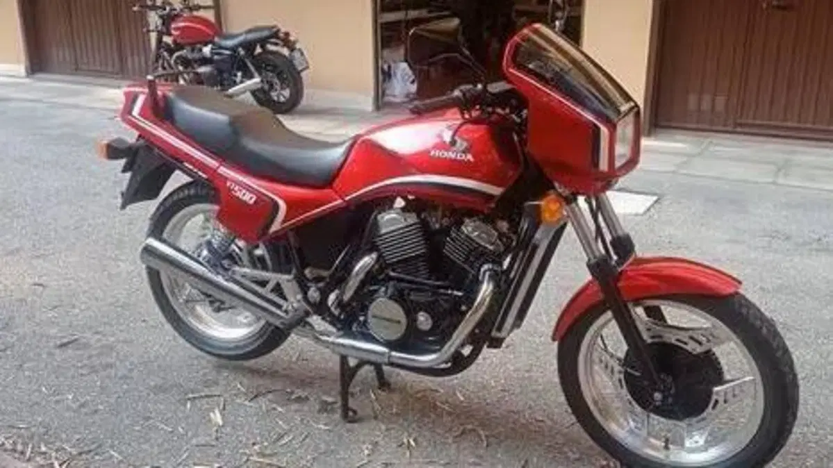 Honda   (2)