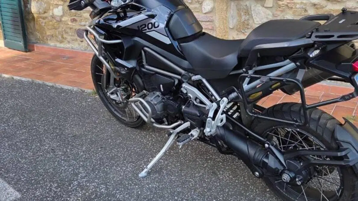 Triumph Tiger 1200 Rally Pro (2022 - 23)  (2)
