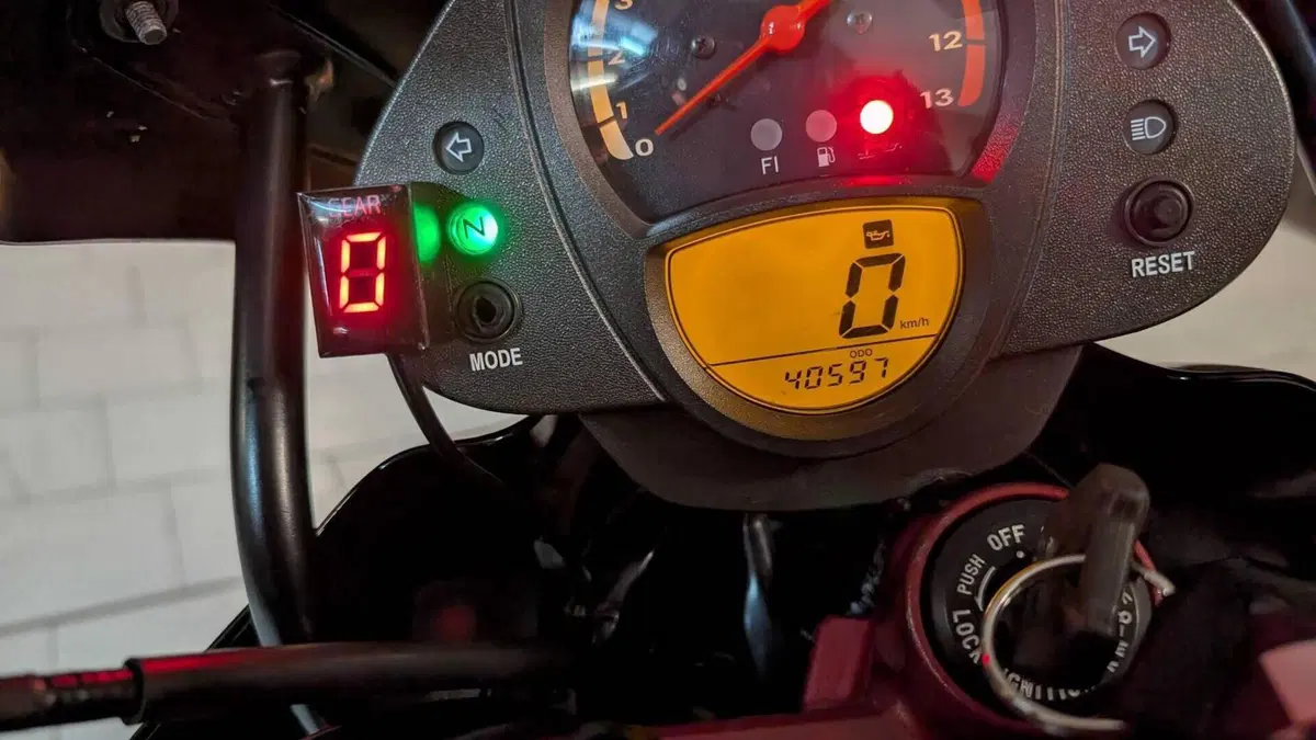 Kawasaki ER-6N (2005 - 08)  (5)