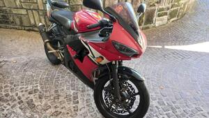 Yamaha YZF R6 (2003 - 04) 