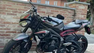 Triumph Street Triple R (2020 - 22) 