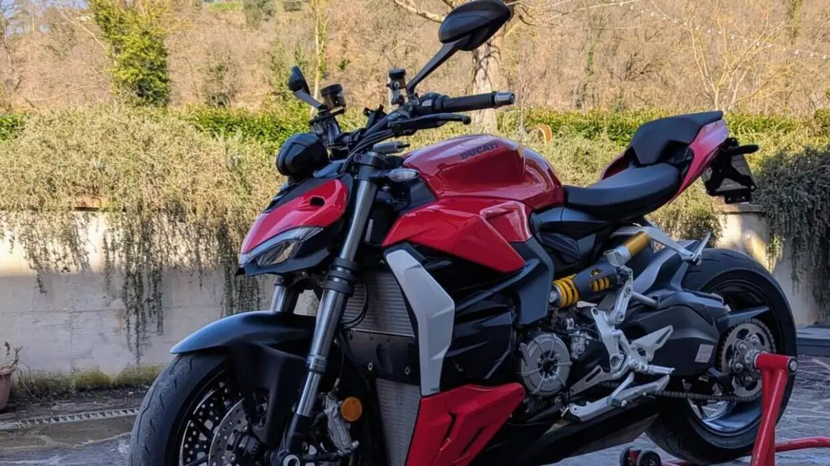 Ducati Streetfighter V2 (2022 - 24)  (3)