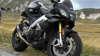 Aprilia Tuono V4 RR (2019 - 20) usata