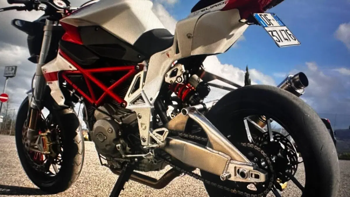 Bimota DB6 Delirio RE (2006 - 15)  (3)