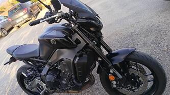 Yamaha MT-09 (2021 - 23) usata