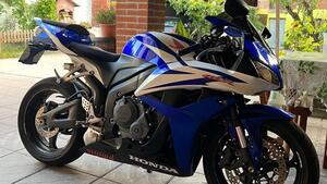 Honda CBR 600 RR (2007 - 08) 