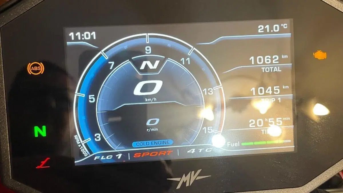 MV Agusta Brutale 1000 RS (2022 - 26)  (8)