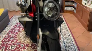 MV Agusta Brutale 1000 RS (2022 - 26)  (5)