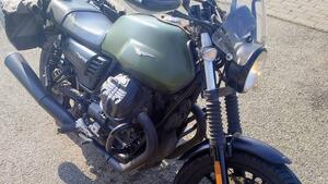 Moto Guzzi V7 III Stone (2017 - 20) 
