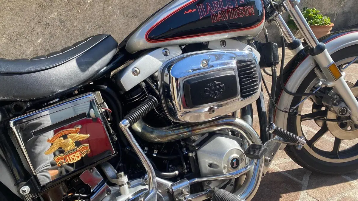 Harley-Davidson   (4)