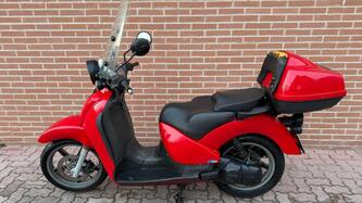 Aprilia Scarabeo 125 GT (2002 - 07) usata