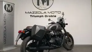 Triumph Bonneville T120 Black (2021 - 25)  (2)