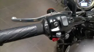 Triumph Bonneville T120 Black (2021 - 25)  (6)