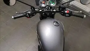 Triumph Bonneville T120 Black (2021 - 25)  (12)