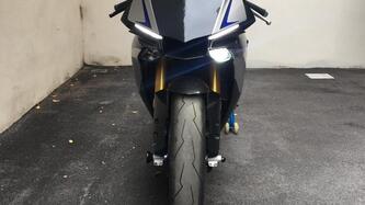 Yamaha YZF R1 M (2015 - 16) usata