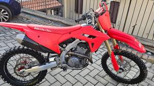 Honda CRF 250 R (2022) 