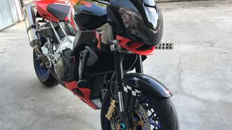 Aprilia Tuono 1000 R (2006 - 10) usata