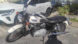 Triumph Bonneville (2007 - 16) 