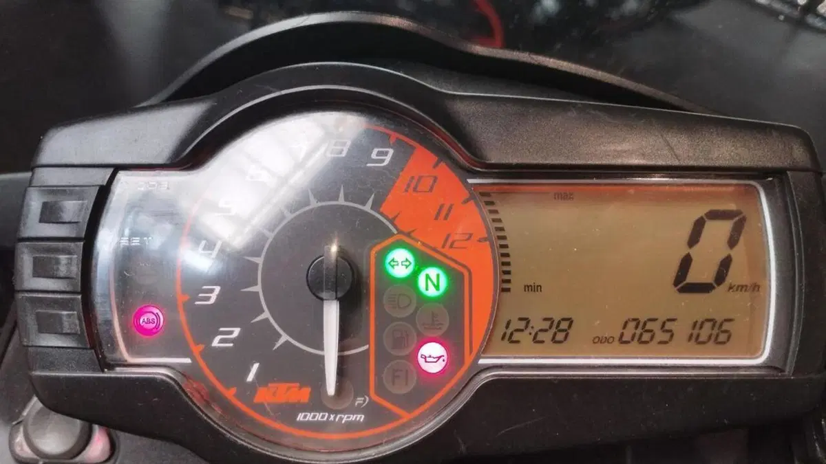 KTM 990 Supermoto T ABS (2011 - 13)  (7)