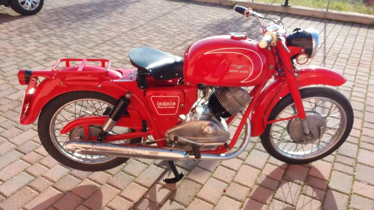 Moto Guzzi   (4)