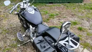 Yamaha XVS 1100 Drag Star (1999 - 06)  (2)