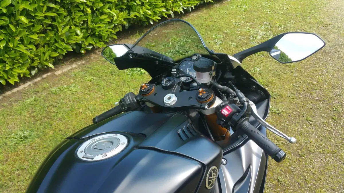 Yamaha YZF R6 (2017 - 20)  (4)