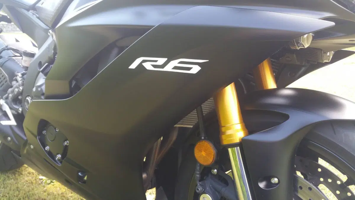 Yamaha YZF R6 (2017 - 20)  (10)